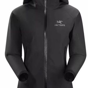 Arc'teryx Women’s Beta SL Gore-Tex Jacket Black L